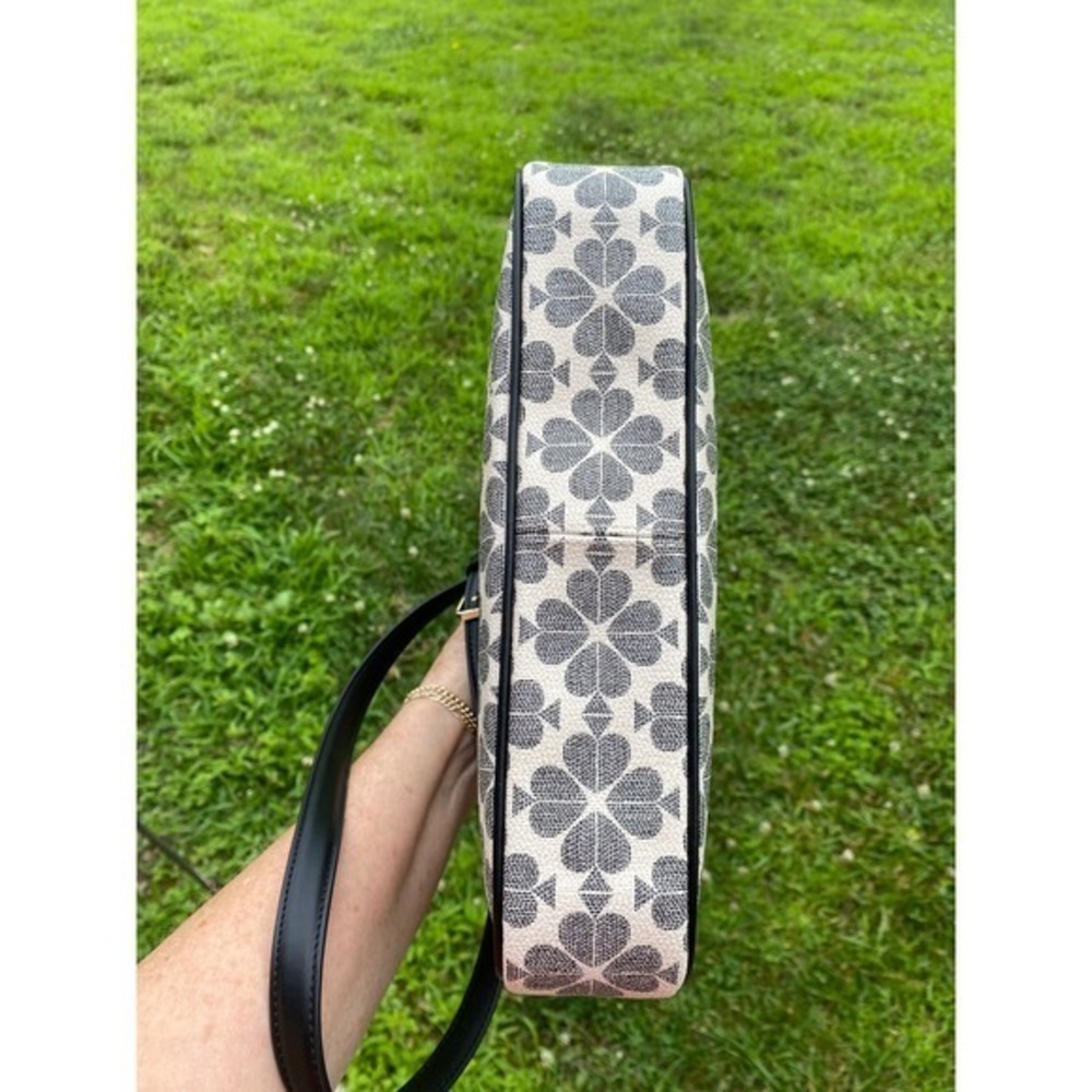 Kate Spade Spade Flower Jacquard Large Swingpack Crossbody Bag Black Cream Purse - Picture 13 of 14
